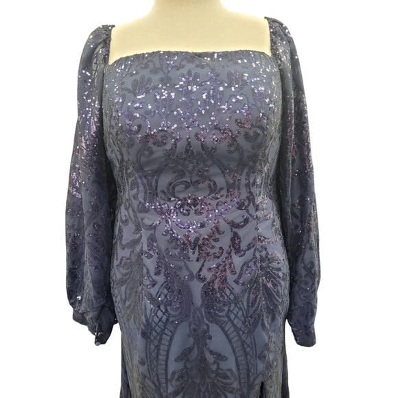 NWT Long Sleeved Patterned Sequin Gown in Navy Blue - Picture 2 of 13
